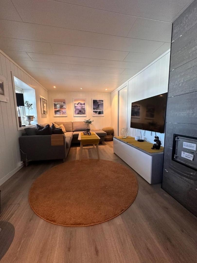 Kb Basement Apartment Sorvagen Ngoại thất bức ảnh